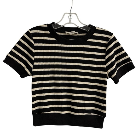 NWOT Atelier by Kirious Short Sleeve Sweater Shirt Size S - Picture 1 of 3